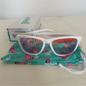 GOODR “Au Revoir, Gopher” golf sunglasses